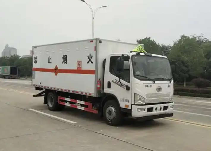 镇远爆破器材运输车可以上高速吗?