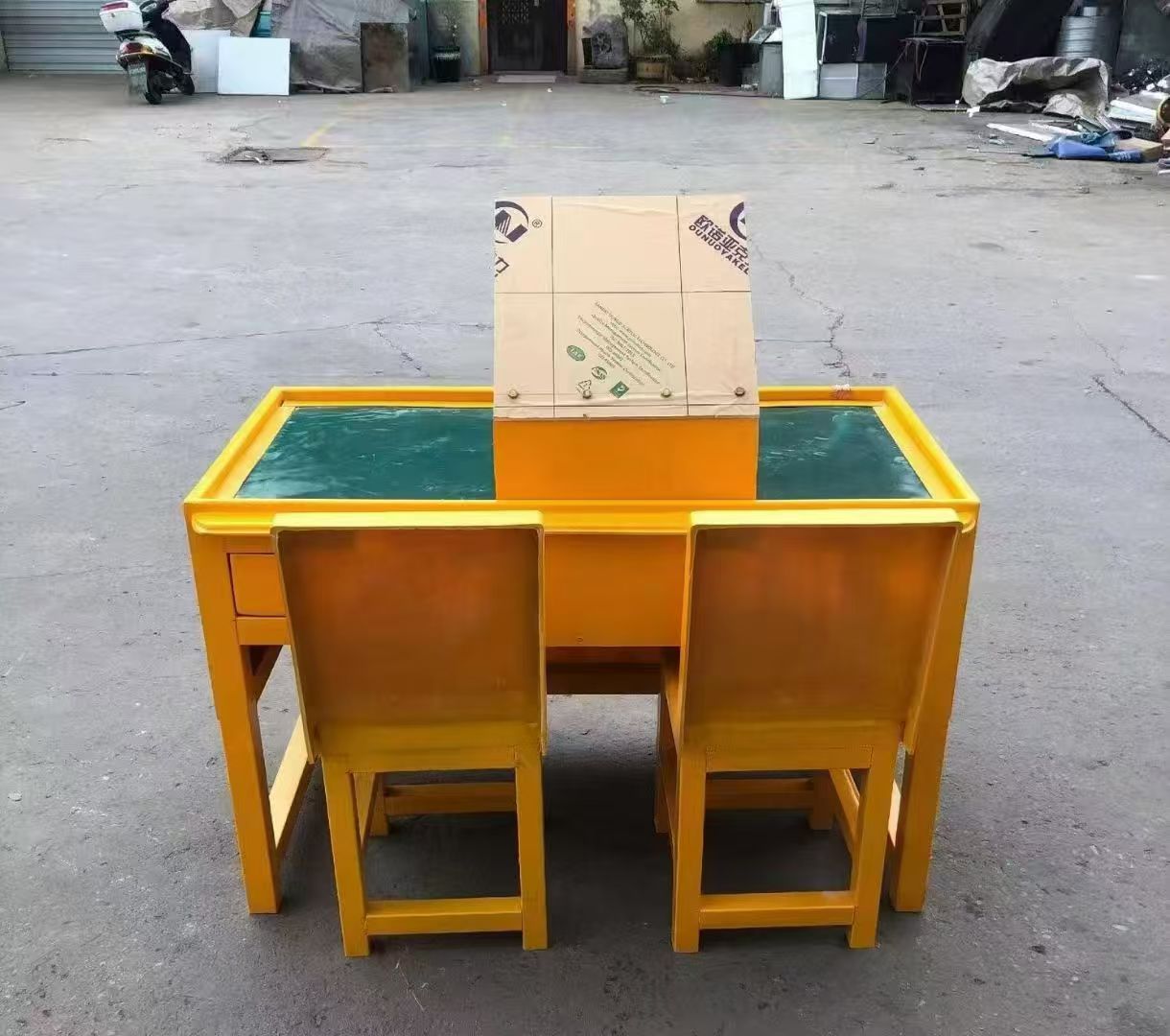 镇远防静电导通桌井下煤矿火工品发放桌：危险品流转的安全守护者
